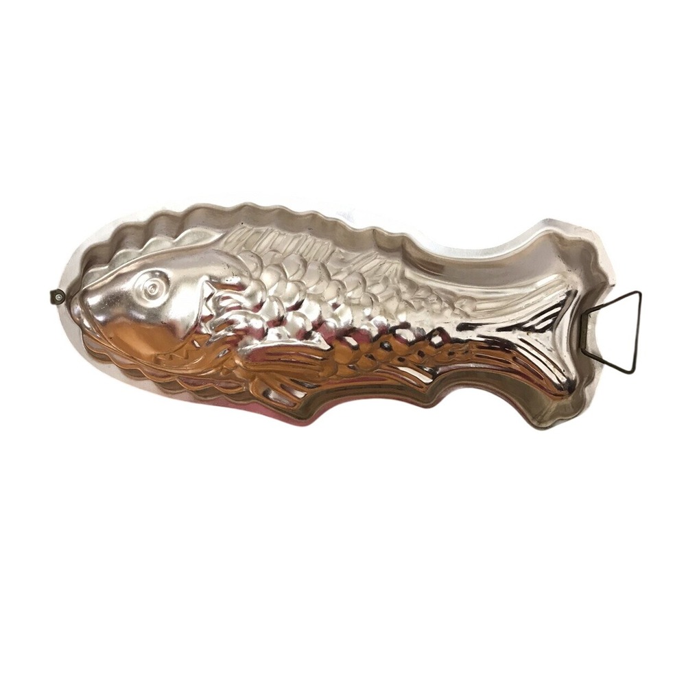 Vintage‎ Fish Cake Mold Pan Hanging Wall Decor Silver Metal Baking